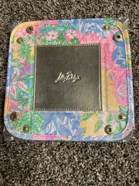 Lilly Pulitzer NIP Multicolor Floral Snap Travel Catchall Tray with Gold Logo